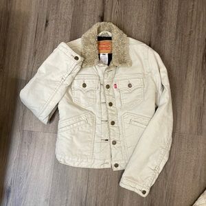 Levi Strauss sz S